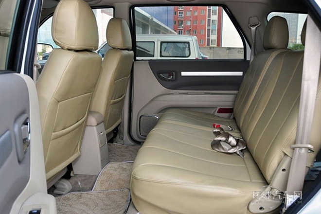 2012款 2.4L 手動兩驅(qū)豪華型