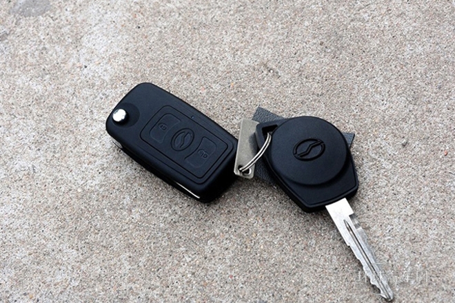 2012款 2.4L 手動兩驅舒適型