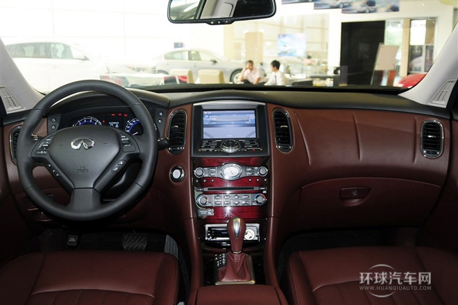 2013款 2.5L 兩驅(qū)尊雅版