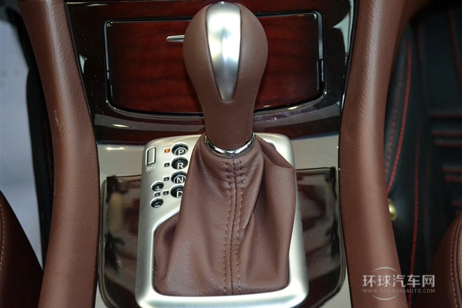 2013款 2.5L 兩驅優雅版