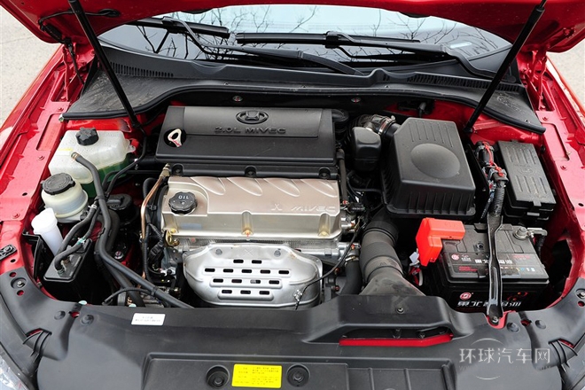 2013款 2.0L 手動舒適型
