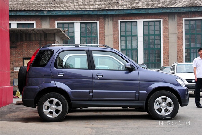 2010款 1.3L 手動(dòng)標(biāo)準(zhǔn)型