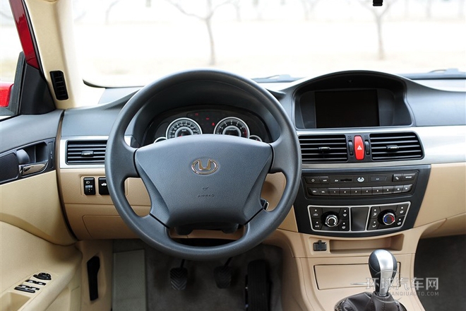 2013款 2.0L 手動舒適型