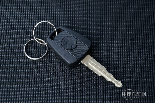 2014款 2.3L 兩驅(qū)手動進(jìn)取汽油版