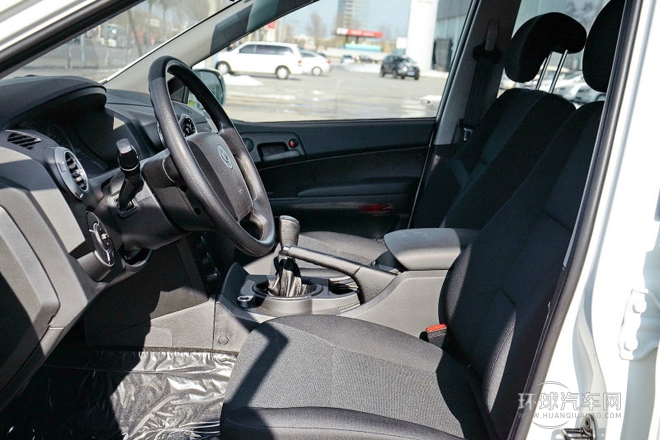 2014款 2.3L 兩驅手動進取汽油版