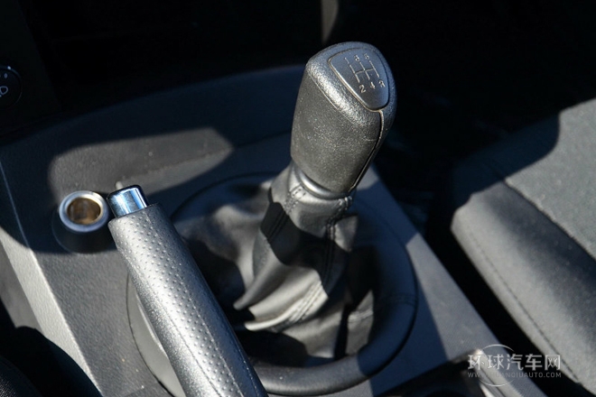 2014款 2.3L 兩驅(qū)手動(dòng)進(jìn)取汽油版