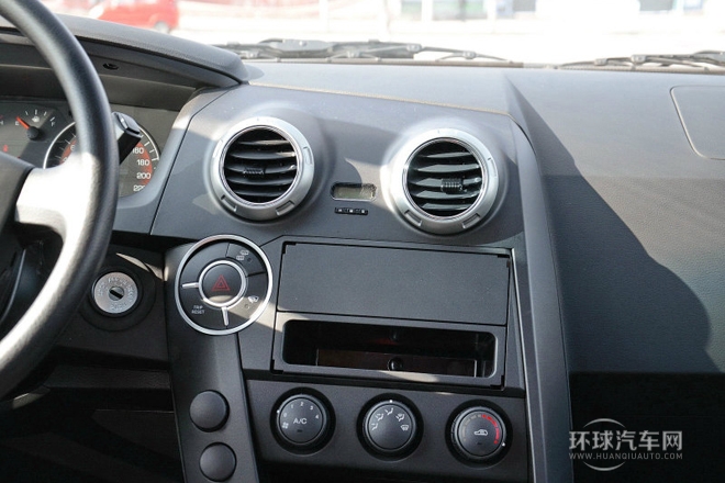 2014款 2.3L 兩驅(qū)手動(dòng)進(jìn)取汽油版