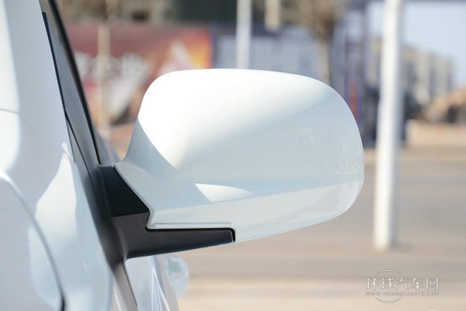 2014款 2.3L 兩驅(qū)手動(dòng)進(jìn)取汽油版