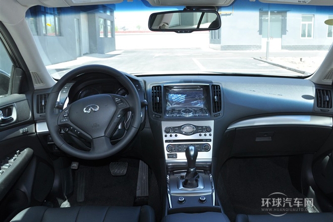 2013款 G25 Sedan 運(yùn)動(dòng)版