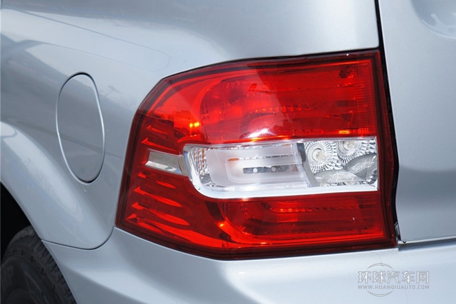 2014款 2.3L 兩驅(qū)自動精英汽油版