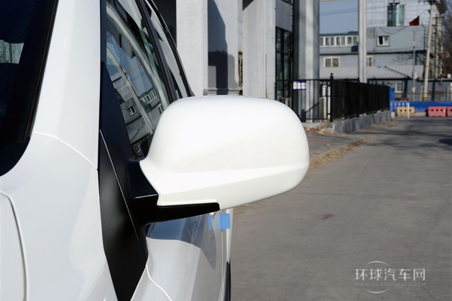 2014款 2.3L 四驅自動豪華汽油版