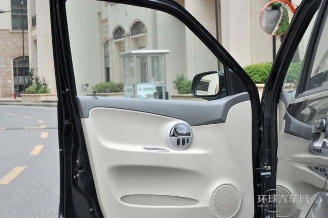 2010款 1.5L CVT舒適型