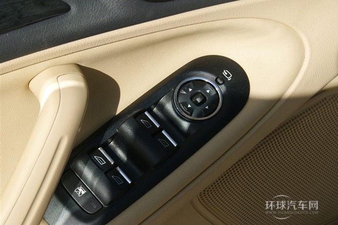 2008款 2.3L 7座旗艦型