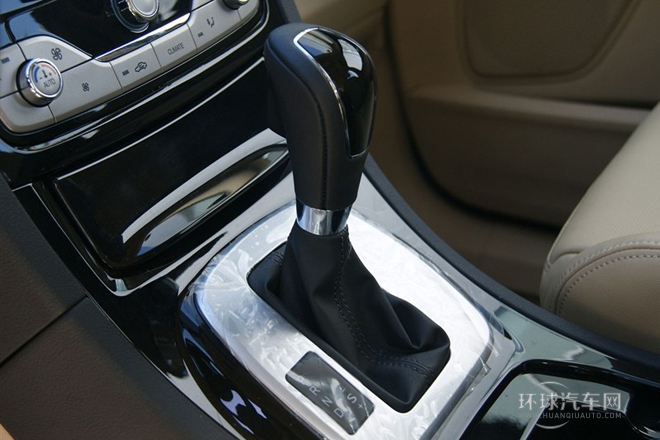 2008款 2.3L 7座旗艦型