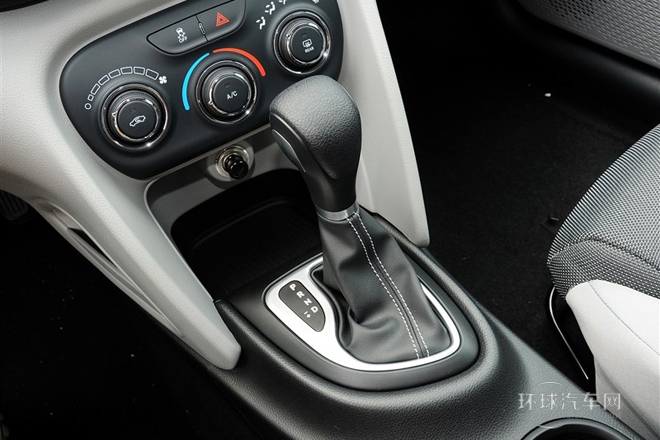 2014款 1.4T 自動(dòng)時(shí)尚版