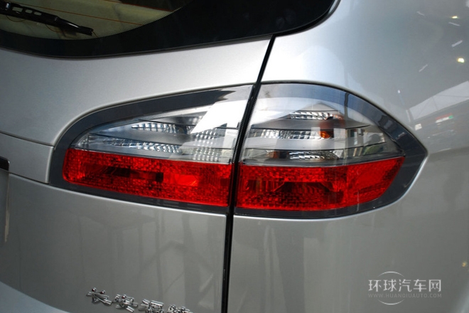 2008款 2.3L 7座時(shí)尚型