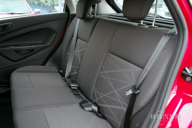 2013款 兩廂 1.5L 手動風尚型