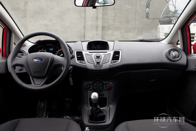 2013款 兩廂 1.5L 手動風(fēng)尚型