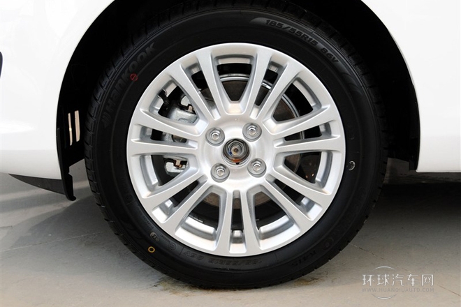 2013款 兩廂 1.5L 手動時尚型