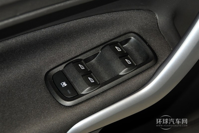 2013款 兩廂 1.5L 手動時(shí)尚型