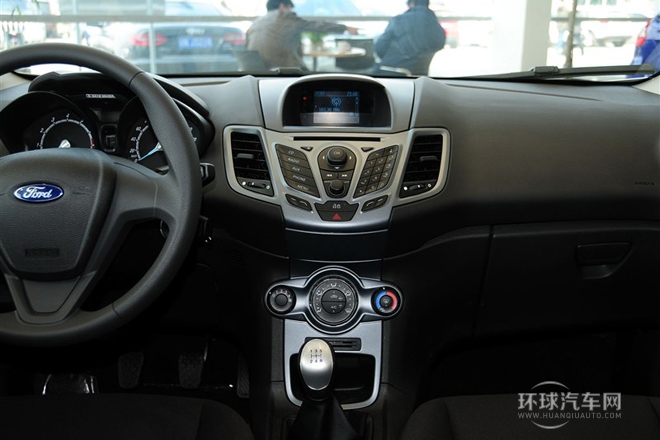 2013款 兩廂 1.5L 手動時尚型