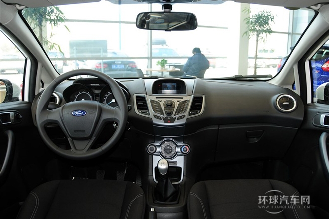 2013款 兩廂 1.5L 手動(dòng)時(shí)尚型