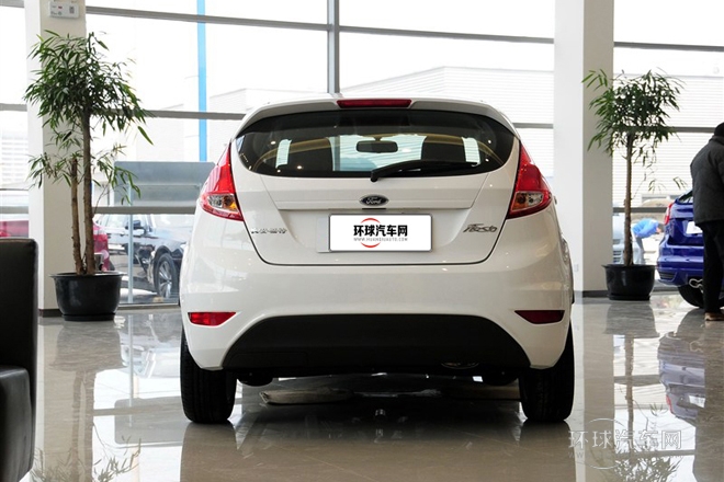 2013款 兩廂 1.5L 手動時尚型