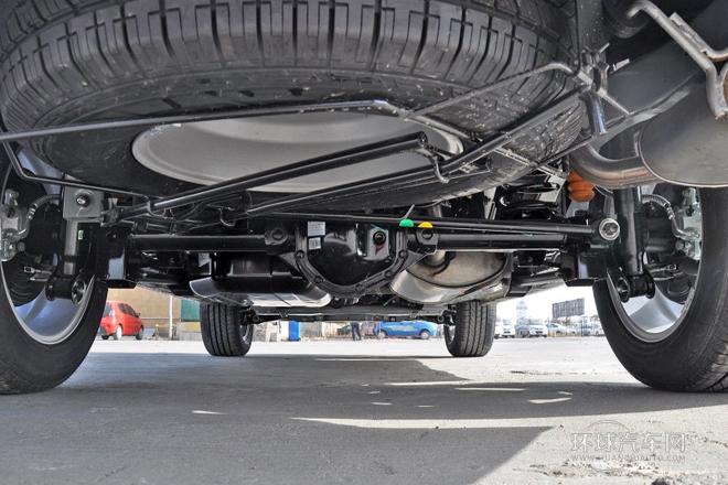 2013款 1.8T 4WD 自動(dòng)行政版