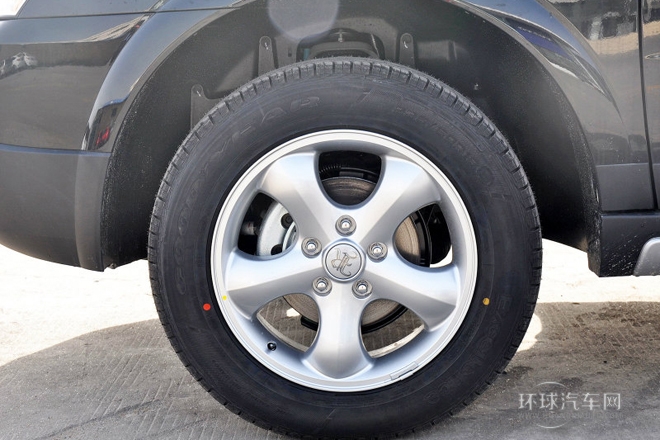 2013款 1.8T 4WD 自動(dòng)行政版