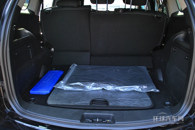 2011款 2.0T 兩驅精英導航版