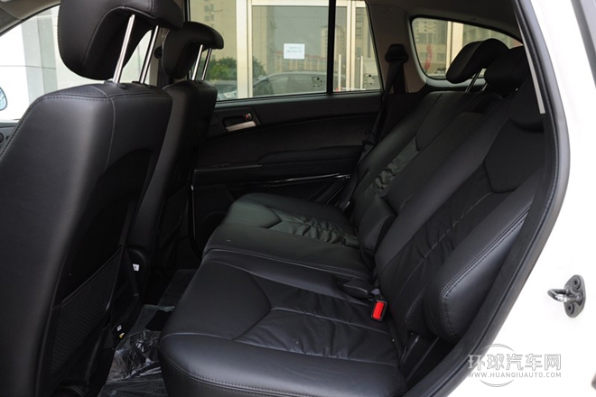 2011款 2.0T 兩驅豪華導航版