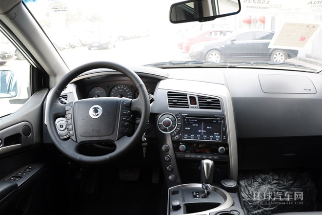 2011款 2.0T 兩驅豪華導航版