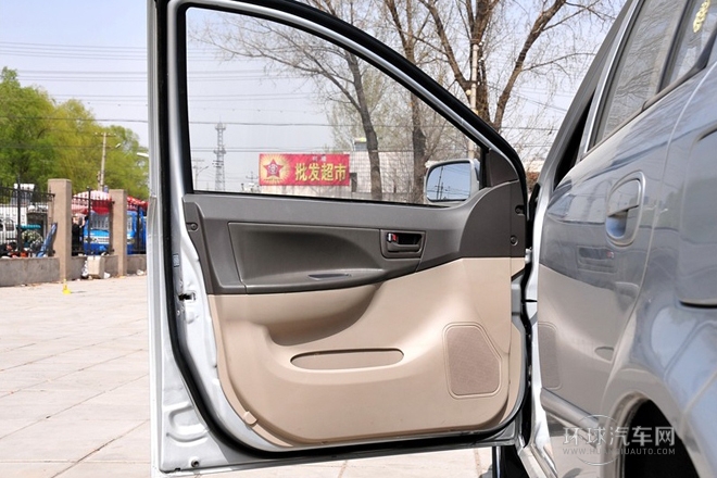 2011款 三廂 1.5L 手動精英型