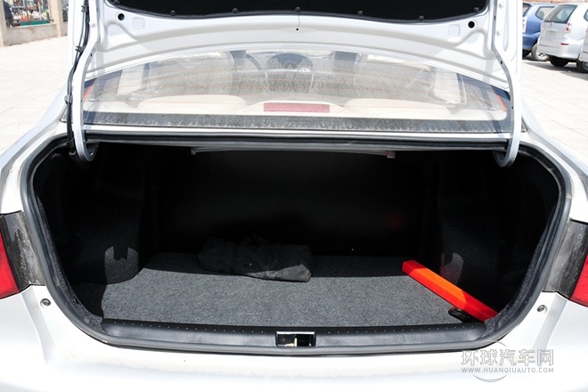 2011款 三廂 1.5L 手動精英型