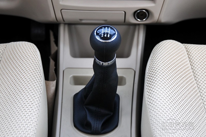 2011款 三廂 1.5L 手動精英型