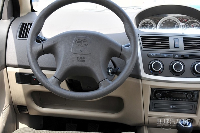 2011款 三廂 1.5L 手動精英型