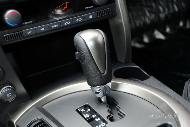 2011款 2.0T 四驅(qū)精英導(dǎo)航版