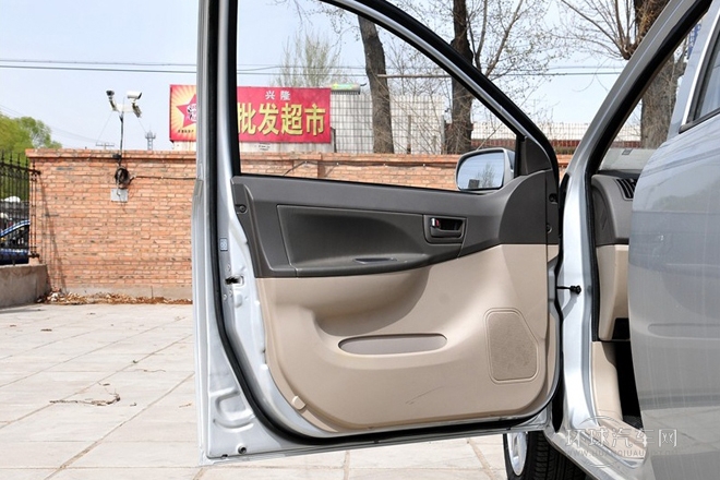 2011款 三廂 1.5L 手動舒適型