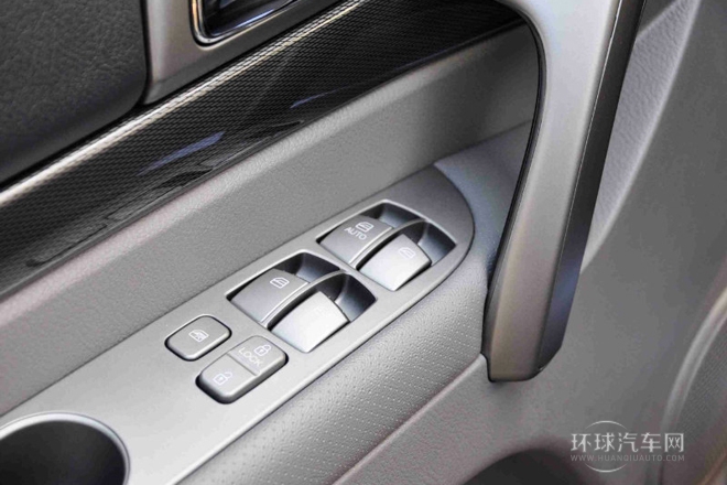 2014款 2.0T 柴油兩驅精英導航版