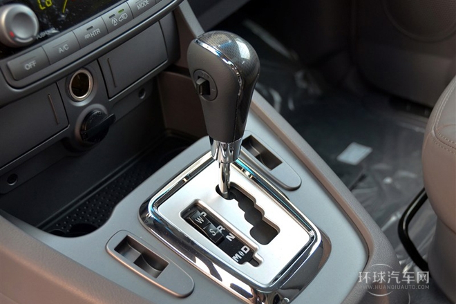 2014款 2.0T 柴油兩驅豪華導航版