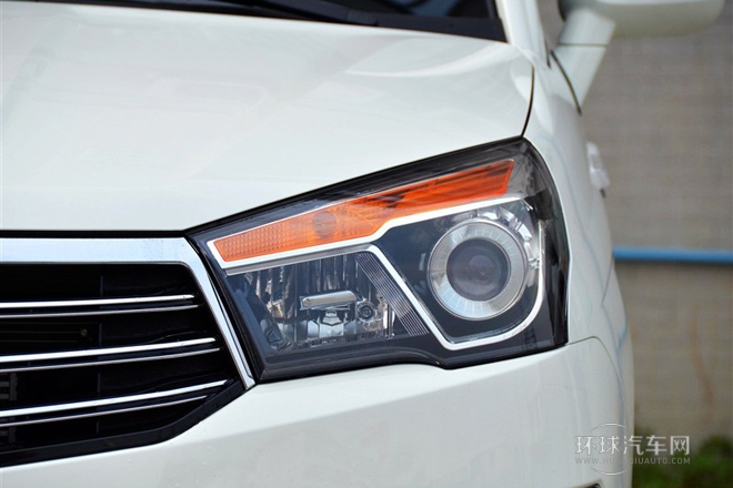 2014款 2.0T 柴油兩驅豪華導航版