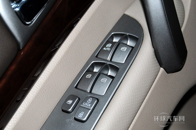 2014款 2.0T 柴油四驅豪華導航版