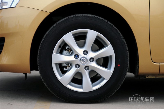 2011款 1.6L CVT豪華型