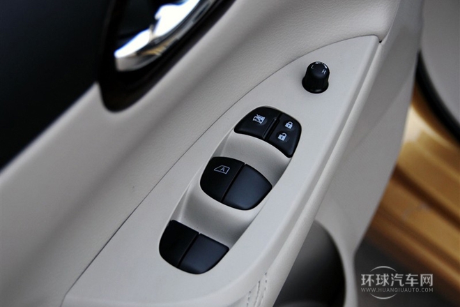 2011款 1.6L CVT豪華型