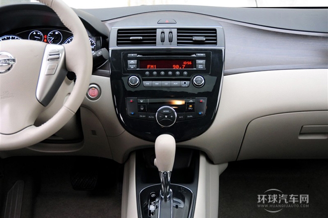 2011款 1.6L CVT豪華型
