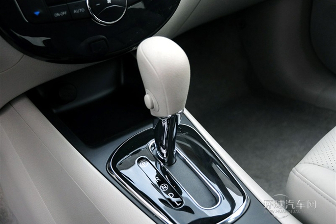 2011款 1.6L CVT豪華型