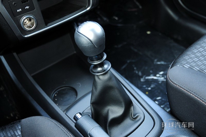 2014款 2.0L 汽油兩驅手動舒適導航版