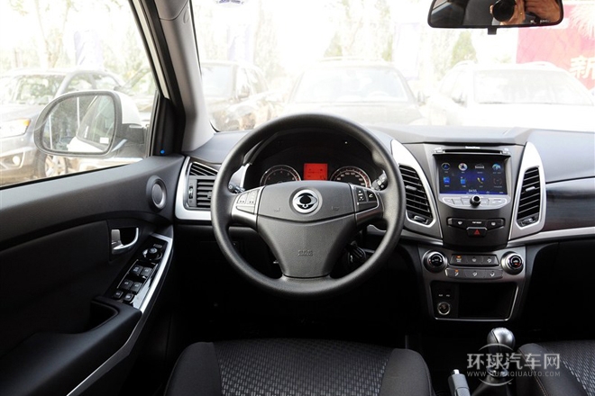 2014款 2.0L 汽油兩驅(qū)手動舒適導(dǎo)航版