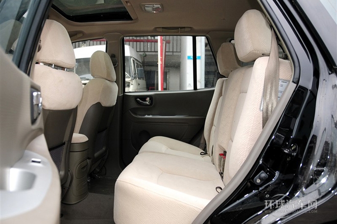 2012款 2.0L 手動兩驅天窗版