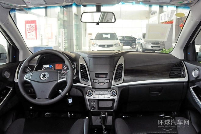 2014款 2.0L 汽油兩驅(qū)自動(dòng)精英導(dǎo)航版